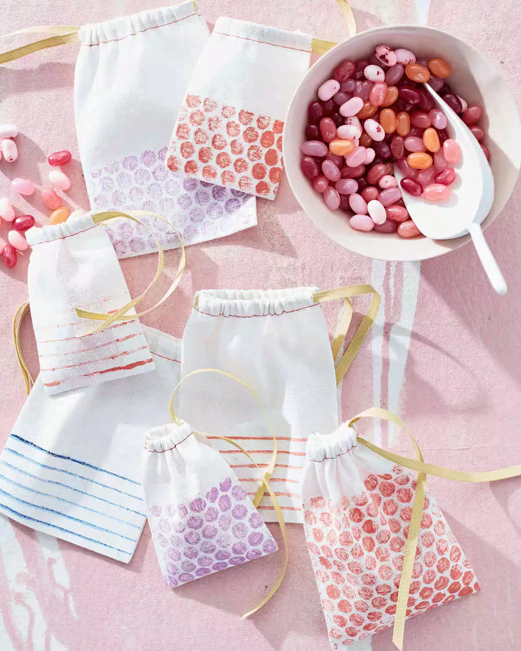 How to Make Dot and Stripe Treat Bags for Easter