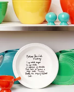 How to Add a Handwritten Recipe to a Pie Plate to Create an Instant Heirloom